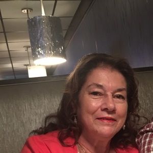 Meet your Posher, Yvonne